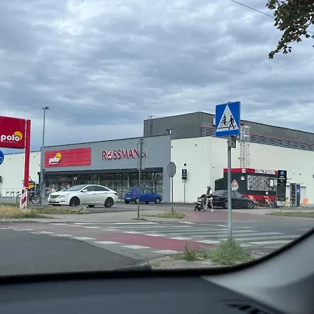 Helenka Loft House 24h アパート