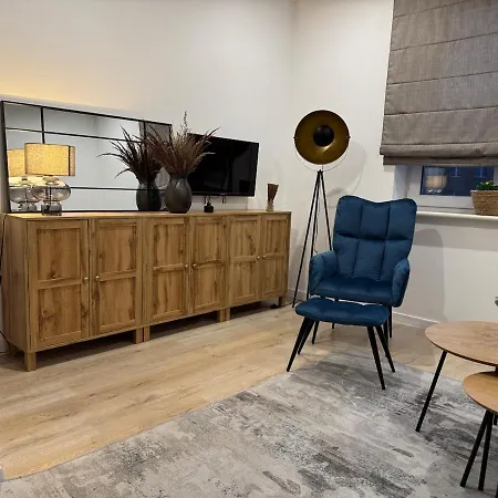 アパート Helenka Loft House 24h ザブジェ